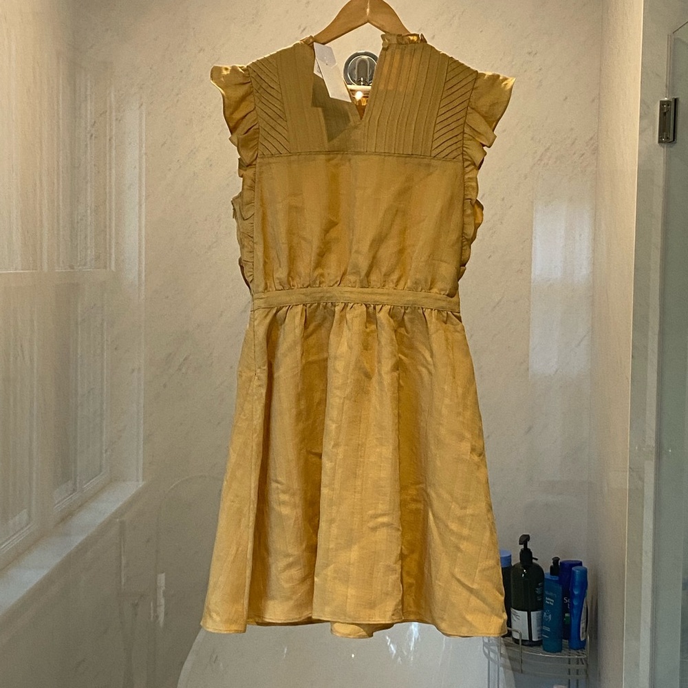 NWT Club Monaco Mustard Ruffle Sleeved Dress